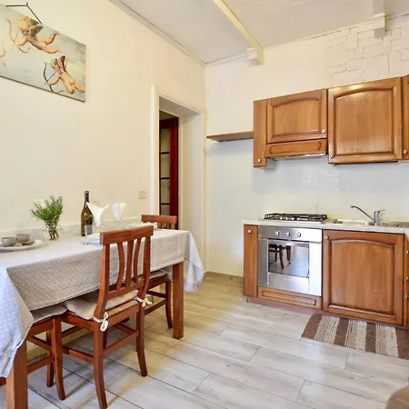 Апартаменты 1 Bedroom Awesome In *