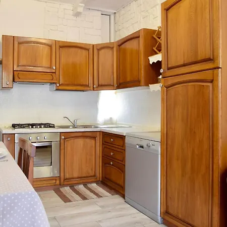 1 Bedroom Awesome In